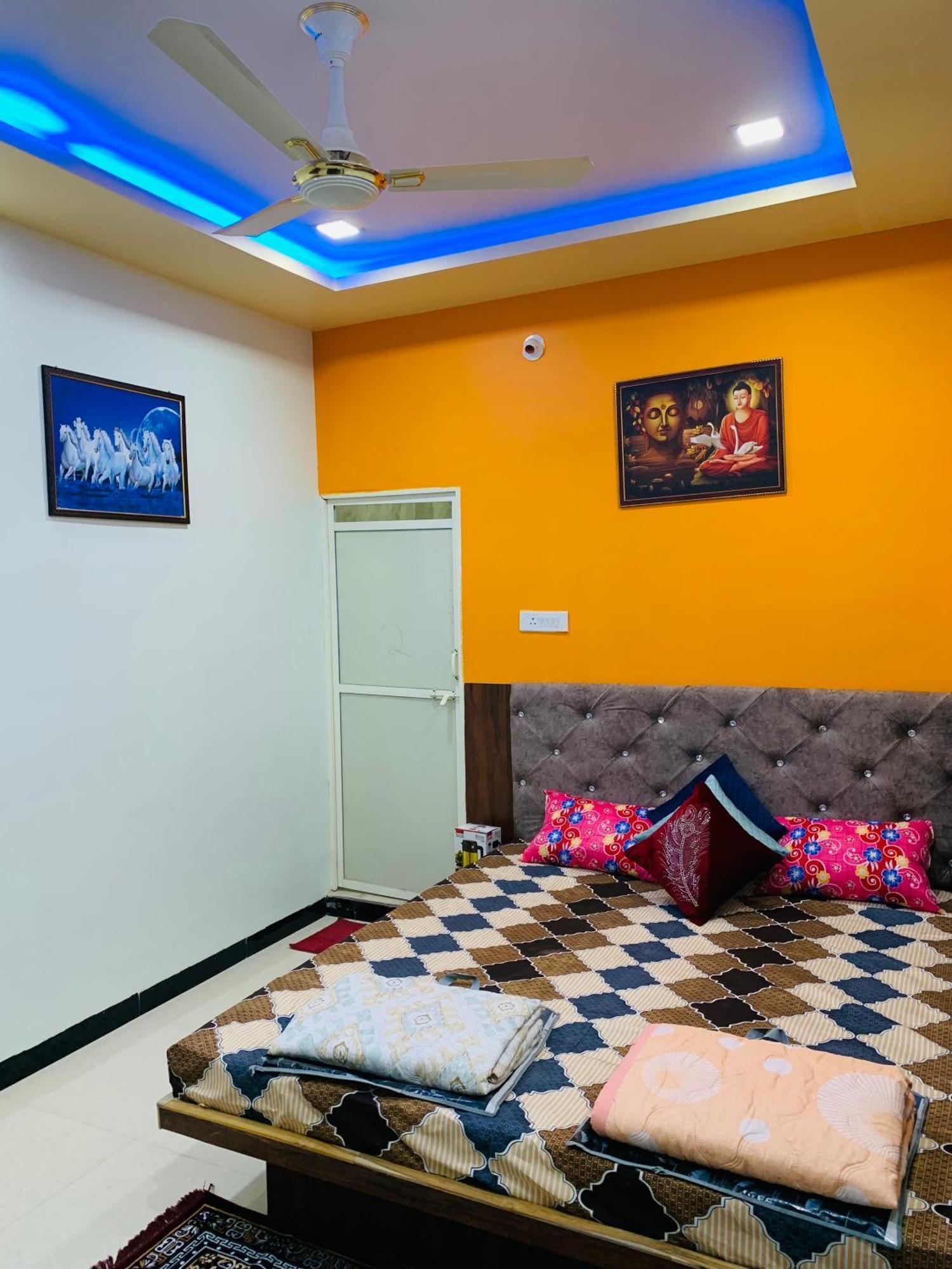 Manjushree Guest House Удджайн Экстерьер фото